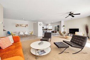 Smart-tv och eldstad