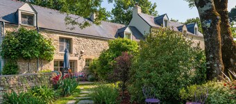 Guest Room 'Room - Spa - Pool - Sauna' with Private Terrace and Shared Garden