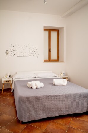 3 bedrooms, free WiFi, bed sheets - Holiday Home 'Dora Polignano A Mare' with Sea View, Terrace and Garden (Polignano a Mare)