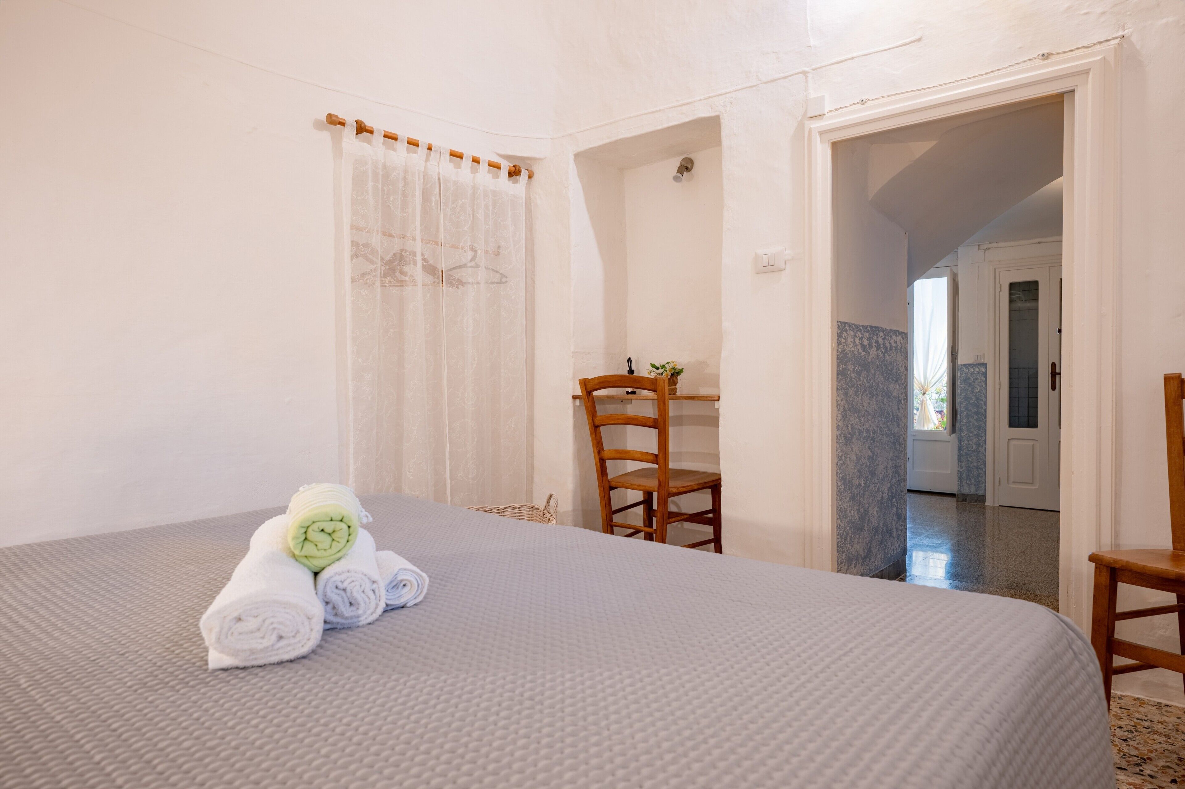 3 chambres, fer et planche à repasser, Wi-Fi gratuit, draps fournis