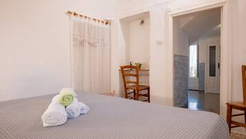 3 chambres, fer et planche Ă repasser, Wi-Fi gratuit, draps fournis