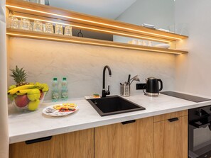 Frigorífic, forn, placa de cuina i rentaplats