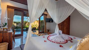 Luxury Villa, 1 King Bed, Private Pool | Garden view