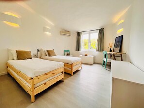 4 chambres, fer et planche à repasser, Wi-Fi gratuit, draps fournis