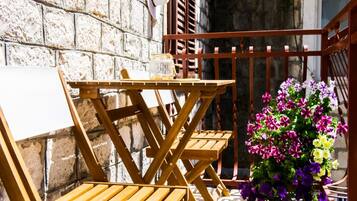House (Four Bedroom Holiday Home) | Balcony