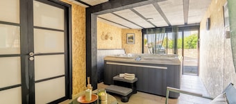 Holiday Home 'Refuge des Amis' with Private Garden and Wi-Fi
