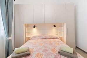 1 bedroom, free WiFi, bed sheets