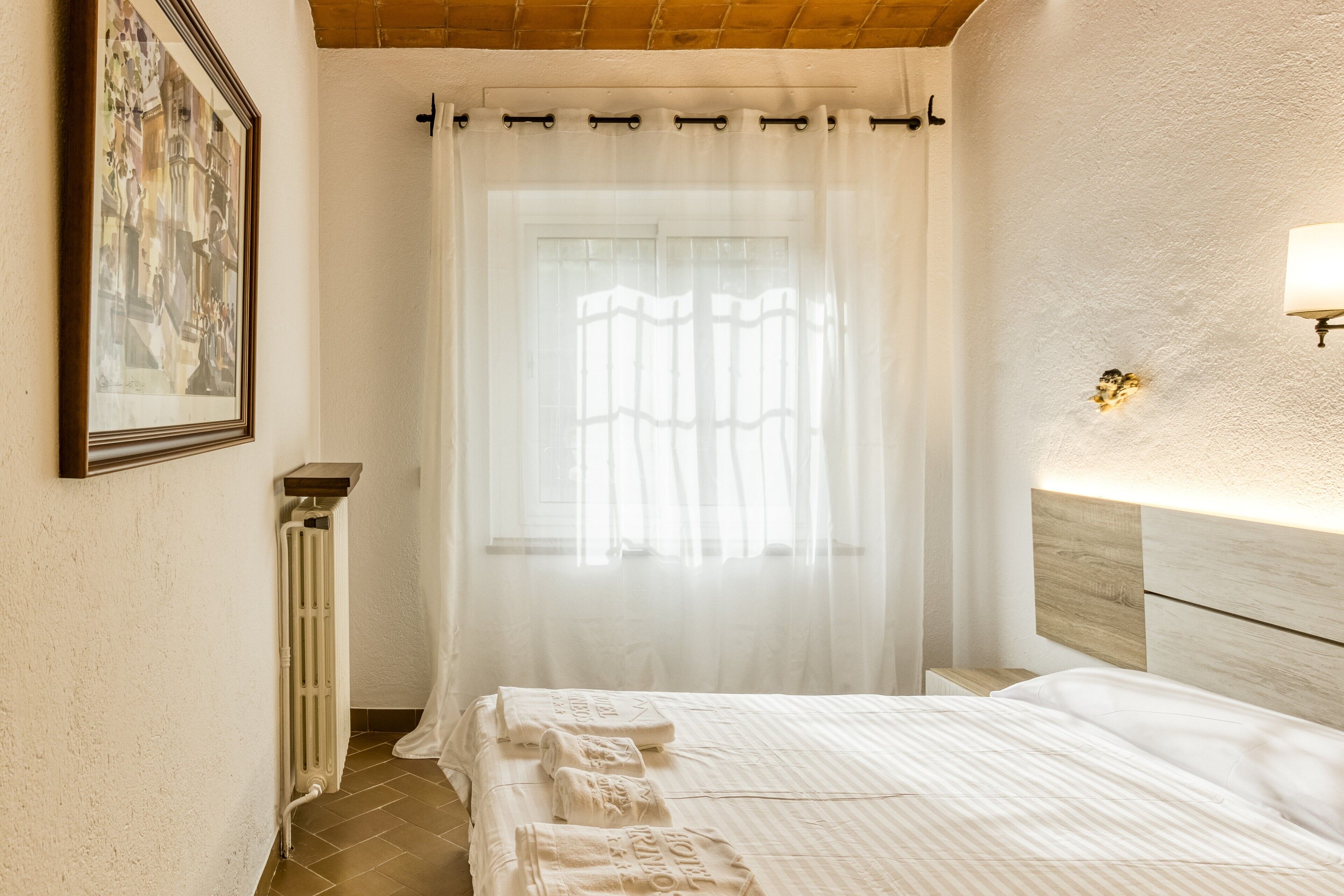 5 camere, ferro/asse da stiro, Wi-Fi gratuito, lenzuola