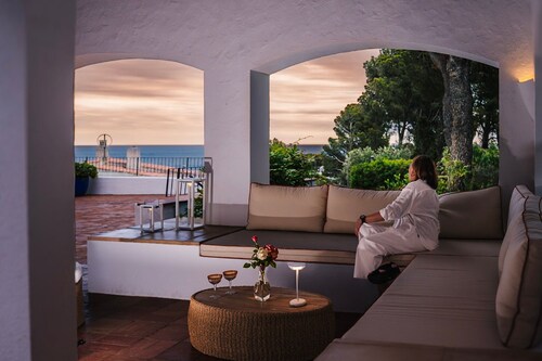 Villa „Sant Genís“ mit Meerblick, privatem Pool und WLAN