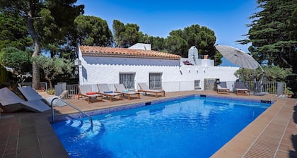 Villa 'Sant Genís' with Sea Views, Private Pool and Wi-Fi