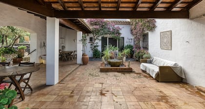 Villa 'Sant Genís' with Sea Views, Private Pool and Wi-Fi