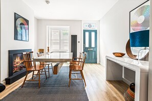 House | 2 bedrooms - Salt House - From 150 Per Night (Henley-on-Thames)