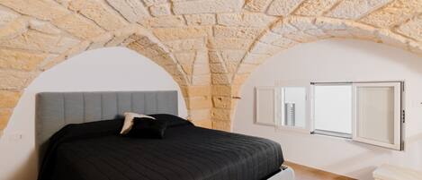 1 bedroom, bed sheets