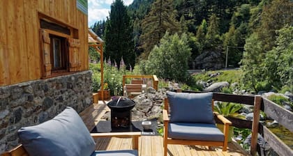 Charming 3-star chalet with private garden in the heart of Mercantour