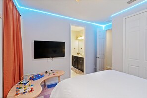 9 bedrooms, iron/ironing board, free WiFi, bed sheets