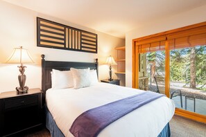 3 chambres, bureau, Wi-Fi gratuit, draps fournis