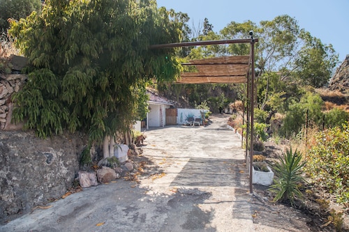 'Casa Cueva' with Mountain View, Private Terrace and Private Garden
