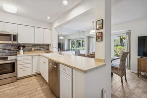 Luokittelematon kuva, 3 kautta 71, painike