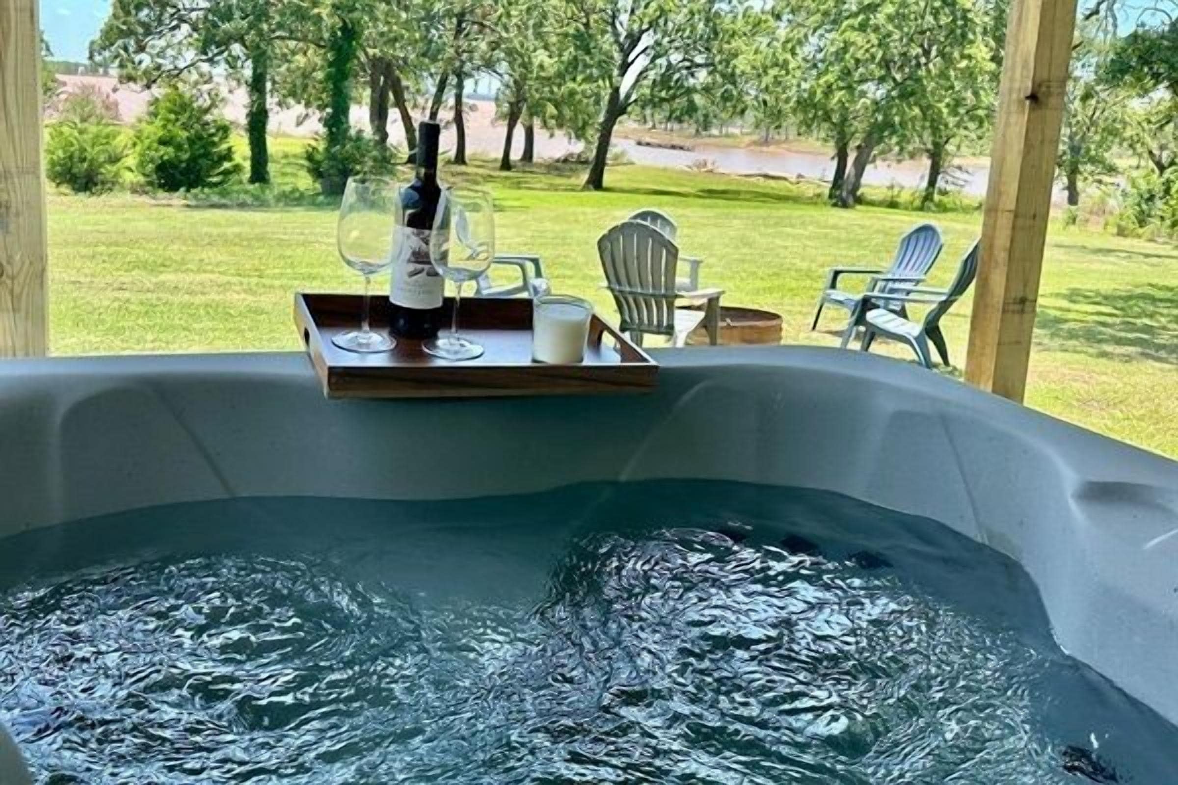 Outdoor spa tub