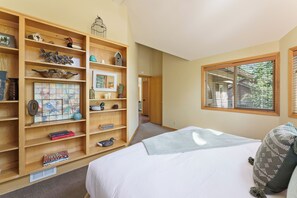 4 Schlafzimmer, Bügeleisen/Bügelbrett, WLAN, Bettwäsche