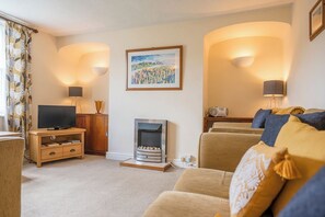 Living area - Bovis Cottage, Southwold (Southwold)