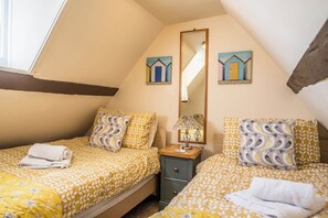 2 habitaciones, tabla de planchar con plancha, cuna de viaje y wifi 