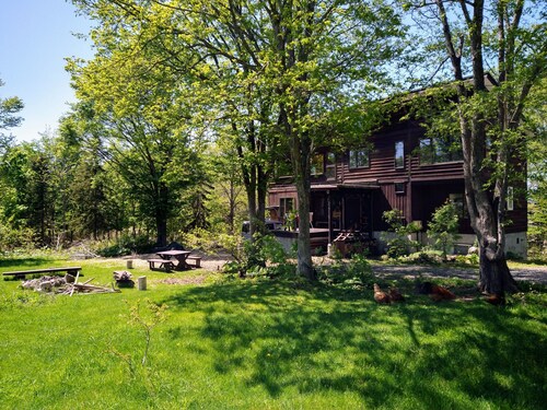 Quiet Forest Retreat with Views of Mt. Yotei – 3 Bedrooms, 10 Minutes from Niseko Resort