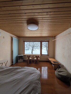 3 soverom, strykejern/-brett, wi-fi (inkludert) og sengetøy