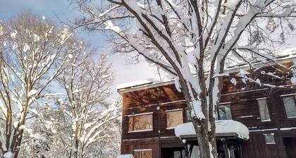 Quiet Forest Retreat with Views of Mt. Yotei – 3 Bedrooms, 10 Minutes from Niseko Resort