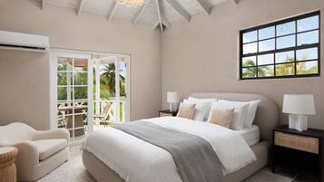 4 bedrooms, iron/ironing board, WiFi (free), bed sheets