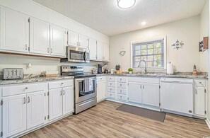 Microwave, oven, stovetop, dishwasher