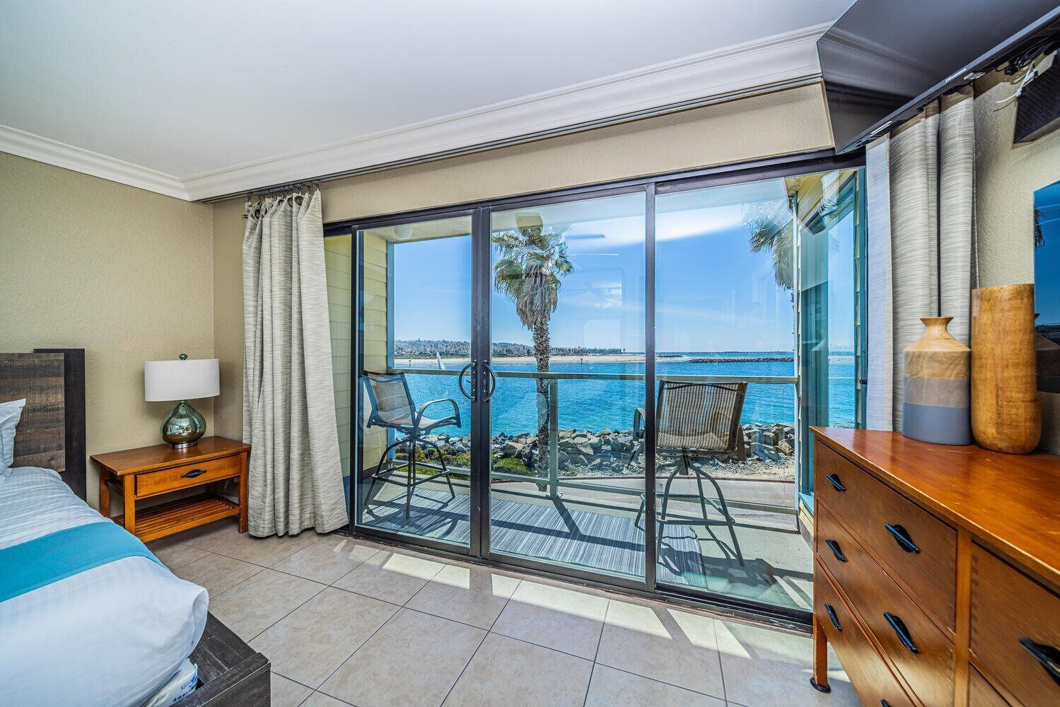 4 多间卧室、熨斗/熨衣板、免费 WiFi、床单