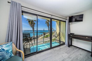 スマートテレビ、暖炉