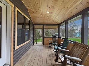 Terrace/patio - Trudy (Tomhegan Direct Lake Access) (Rockwood)