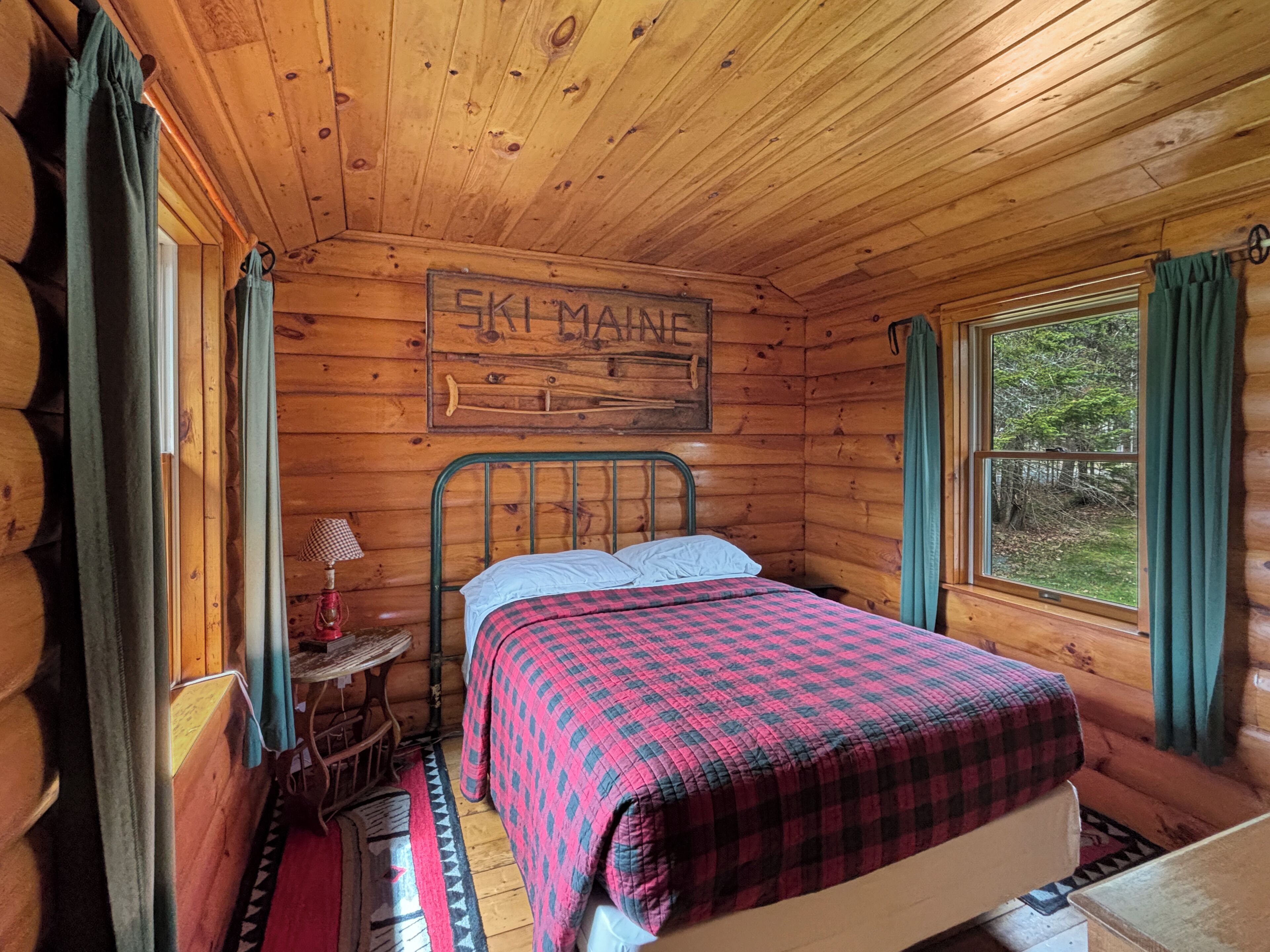 3 bedrooms, bed sheets