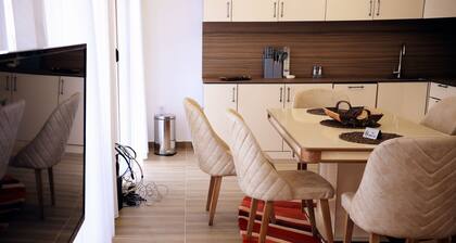 Coastal Comfort: Modern 2-Bedroom Getaway in Sunny Donji Štoj