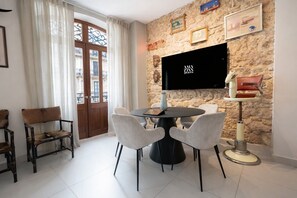 Dining - Entire house, pool table, jacuzzi, private rooftop (Ciudad de Panamá)