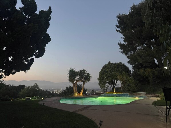 Outdoor pool, a heated pool