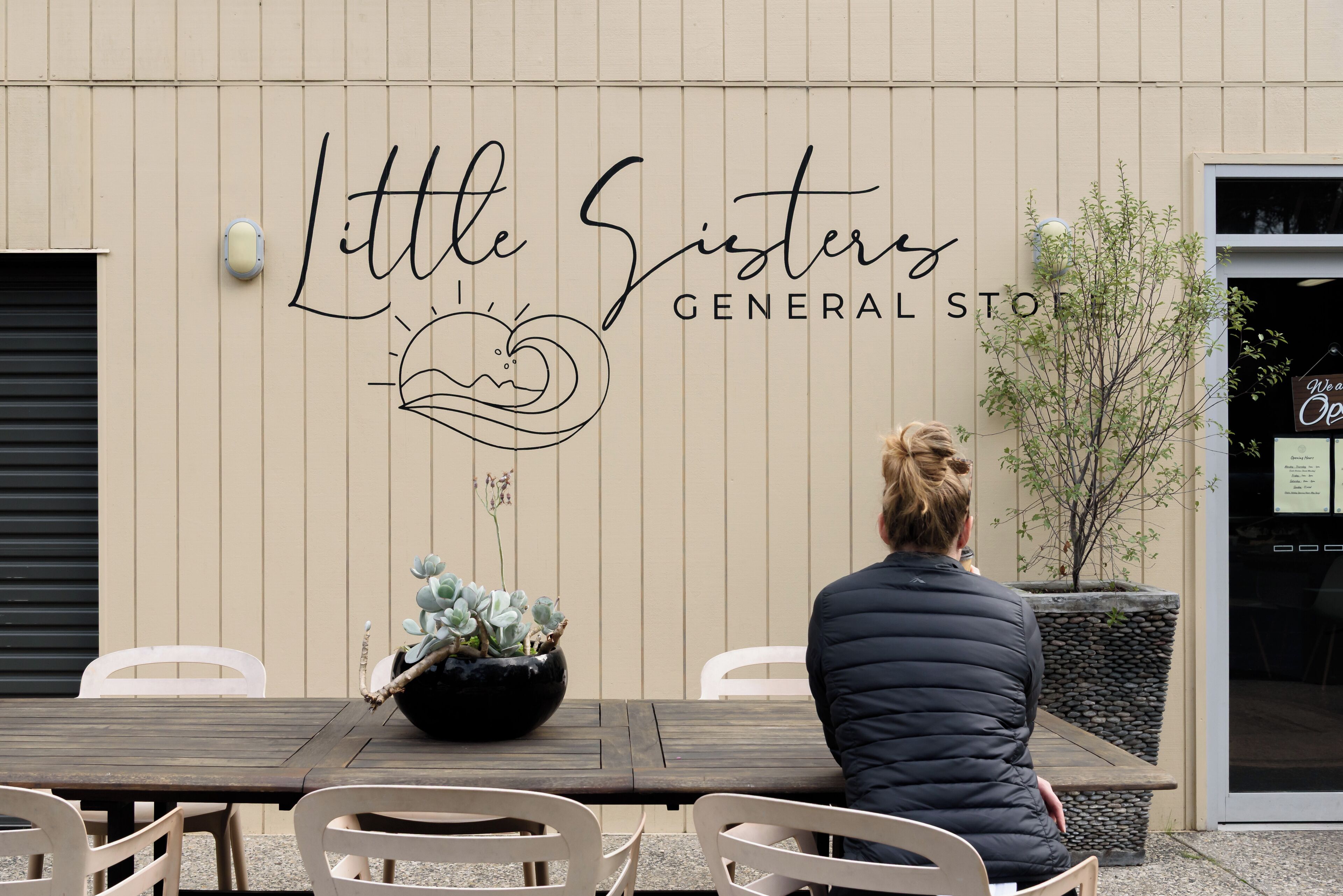 屋外ダイニングエリア