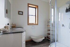 Hårføner, såpe og sjampo