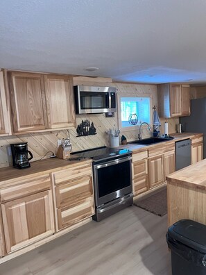 Microwave, oven, stovetop, dishwasher