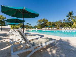 Pool - Luxury Villa Near the Beach in Puerto Plata – Stylish Caribbean Getaway (Puerto Plata)