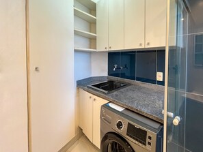 ベーシック アパートメント | 内装