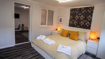 1 bedroom, iron/ironing board, WiFi, bed sheets