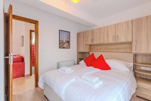 1 quarto, Wi-Fi de cortesia, roupa de cama