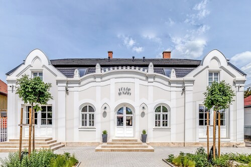 Fulop Panzio-Blue Lagoon Apartment, Révfülöp, Hungary