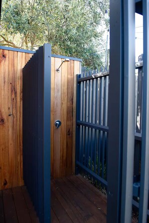 Property grounds - A Lazy Marlin (Smiths Beach)