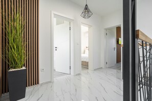 2 habitaciones y caja de seguridad en la habitación
