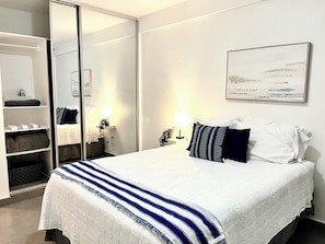 2 chambres, fer et planche à repasser, lit parapluie, Wi-Fi gratuit