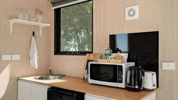 Fridge, microwave, stovetop, toaster